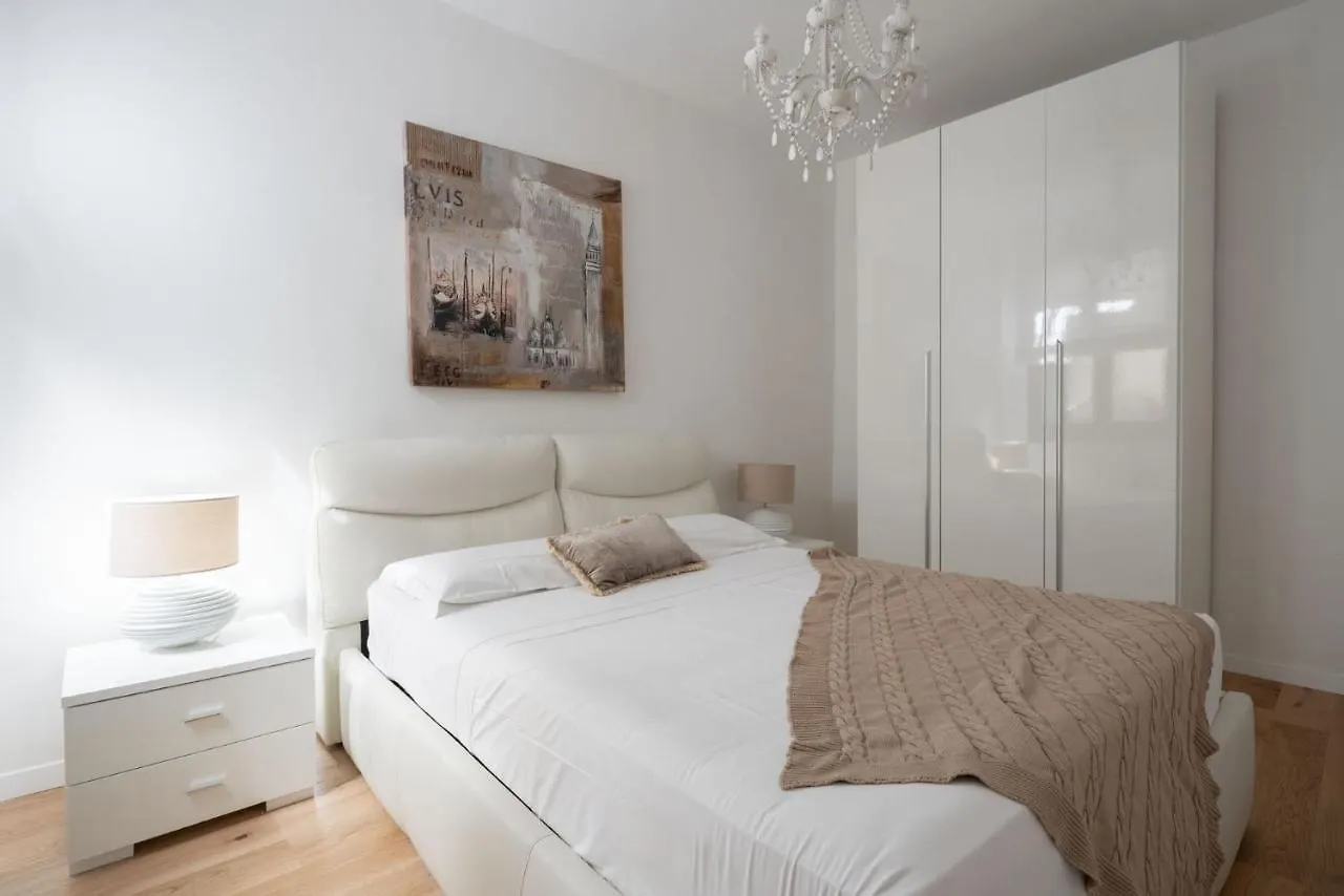 Apartment Ferienwohnung San Marco Prestige With Terrace By Wonderful Italy Venedig