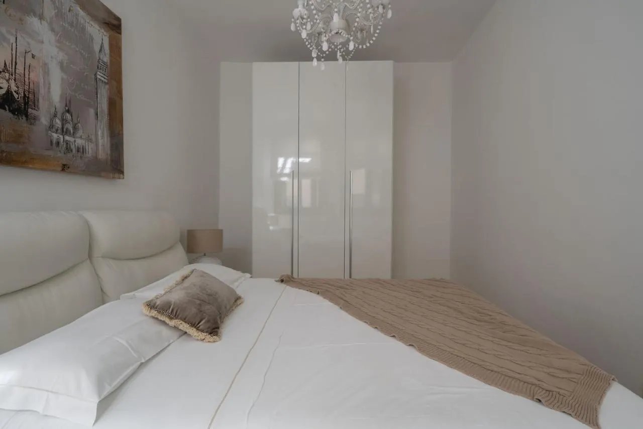 Appartamento San Marco Prestige With Terrace By Wonderful Italy Venezia
